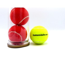 Kleuren tennisballen rood