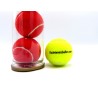 Kleuren tennisballen rood